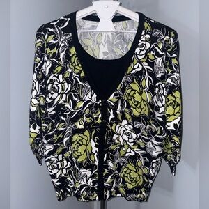 JM Collection Black and Green Floral Sweater - szXL (P22)